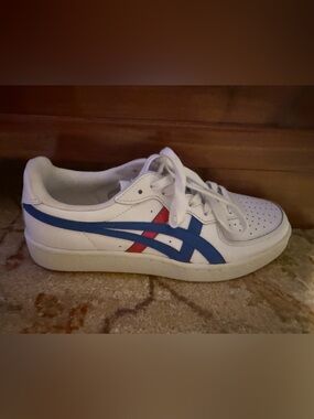 Onitsuka Tiger by Asics men’s White Sneaker with Blue and Red Stripes